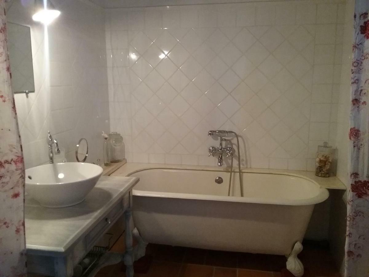Le Petit Fabre Hotel Montagnac  Luaran gambar
