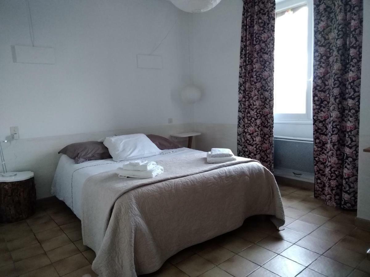 Le Petit Fabre Hotel Montagnac  Luaran gambar